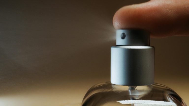 Scented Authenticity: Traceability Against Perfume Counterfeits and Grey Markets
