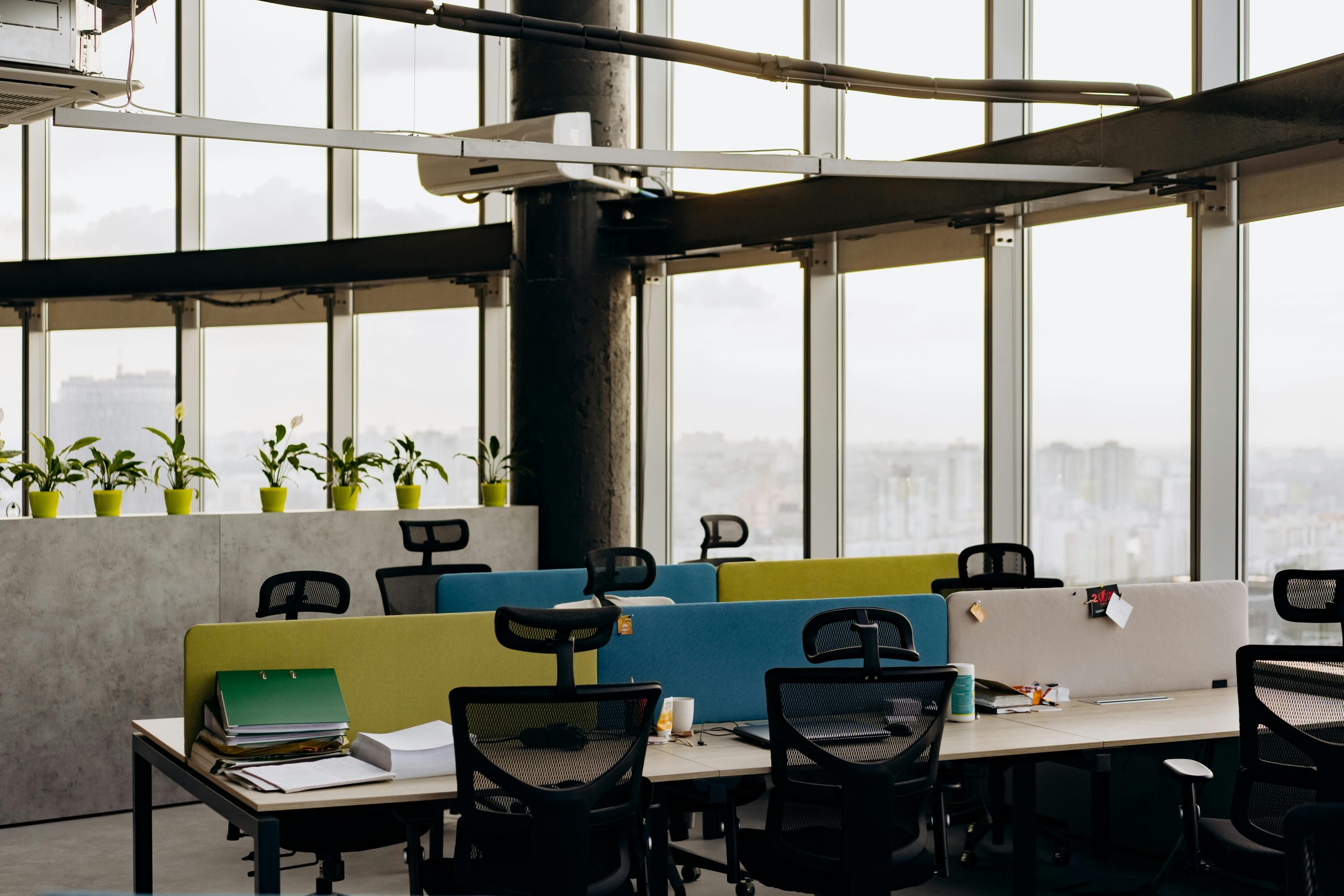 Italy’s Fashion Industry Faces a Cultural Gap: Why Workplace Excellence Is Becoming a Competitive Imperative