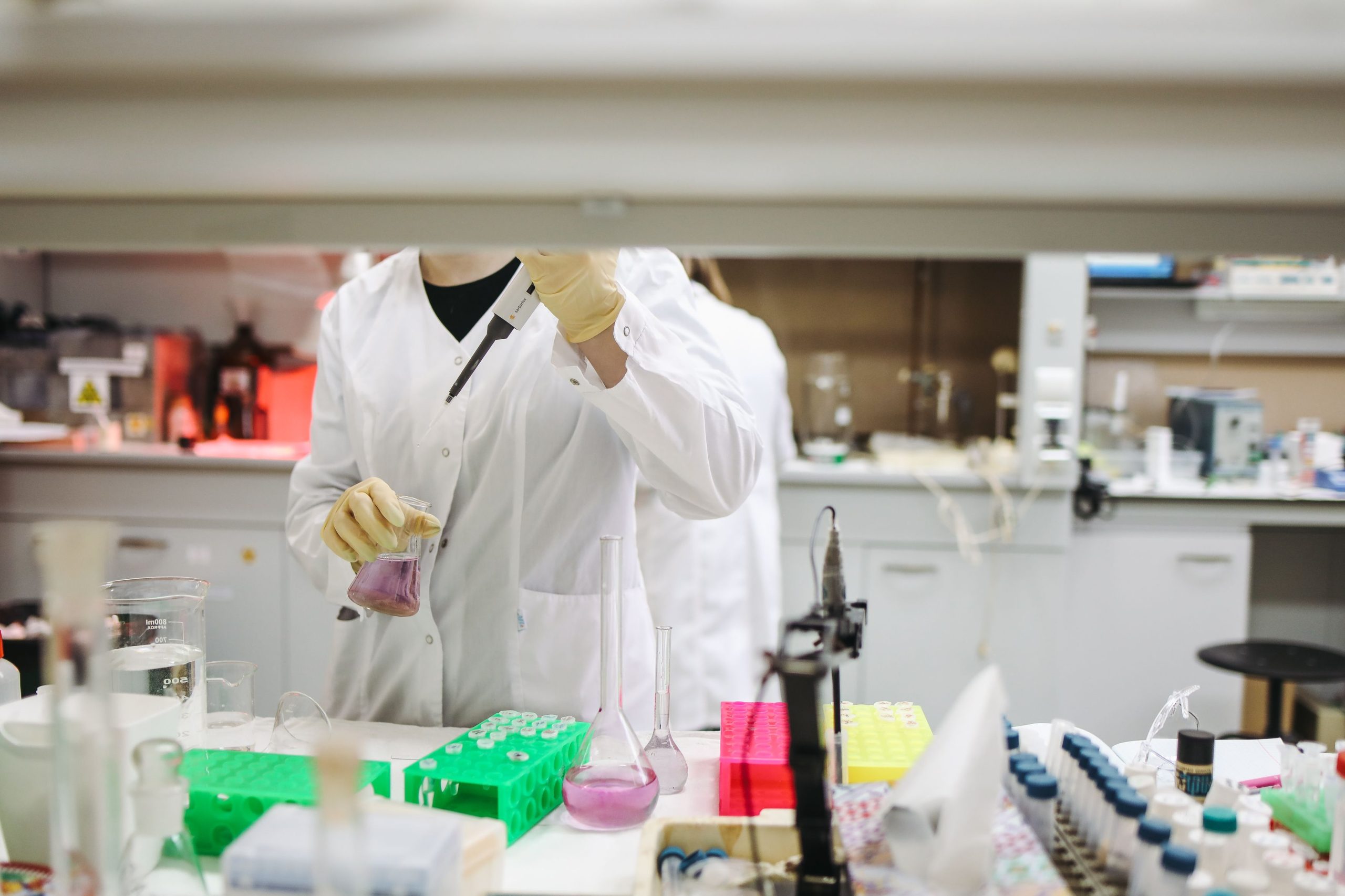 Pharmaceutical Supply Chain: Critical Challenges and Standards for the Global Healthcare Sector